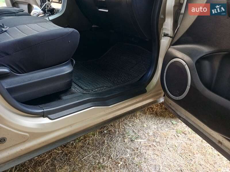 Позашляховик / Кросовер Suzuki Grand Vitara 2007 в Сумах фото 2 Позашляховик / Кросовер Suzuki Grand Vitara 2007 в Сумах