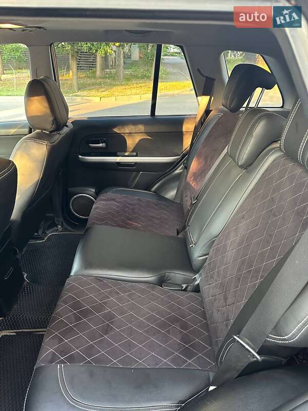 Внедорожник / Кроссовер Suzuki Grand Vitara 2007 в Чугуеве