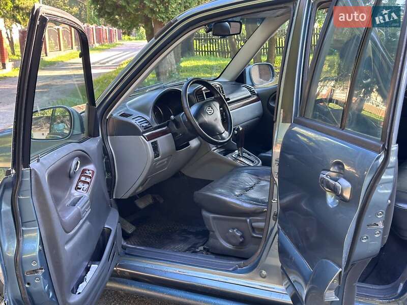 Внедорожник / Кроссовер Suzuki Grand Vitara 2004 в Городнице