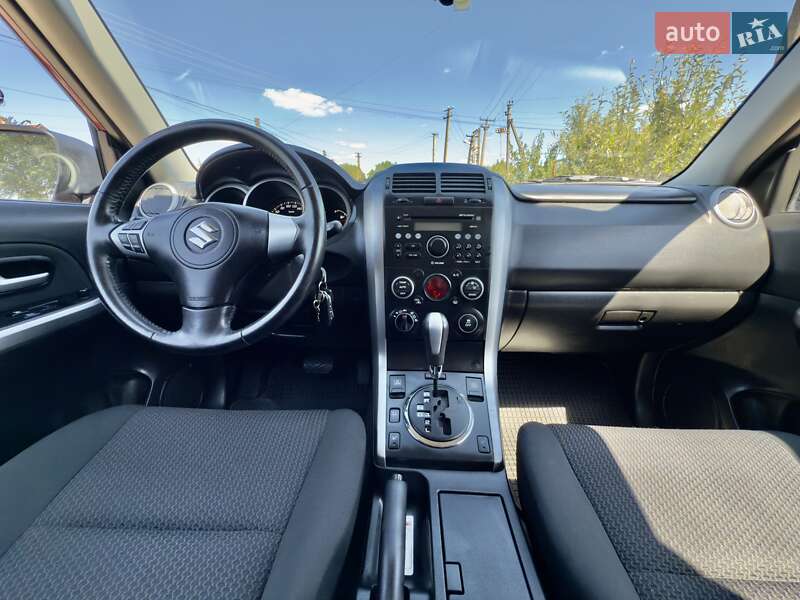 Внедорожник / Кроссовер Suzuki Grand Vitara 2013 в Софиевке