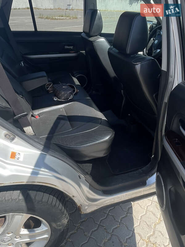 Внедорожник / Кроссовер Suzuki Grand Vitara 2006 в Николаеве фото 9 Внедорожник / Кроссовер Suzuki Grand Vitara 2006 в Николаеве