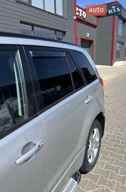 Позашляховик / Кросовер Suzuki Grand Vitara 2007 в  фото 4 Позашляховик / Кросовер Suzuki Grand Vitara 2007 в