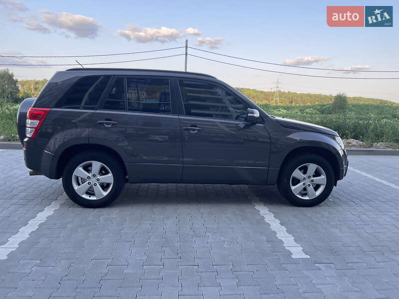 Внедорожник / Кроссовер Suzuki Grand Vitara 2008 в Ирпене