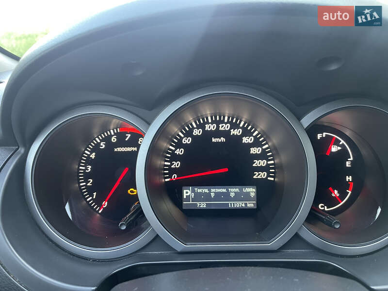 Внедорожник / Кроссовер Suzuki Grand Vitara 2008 в Ирпене