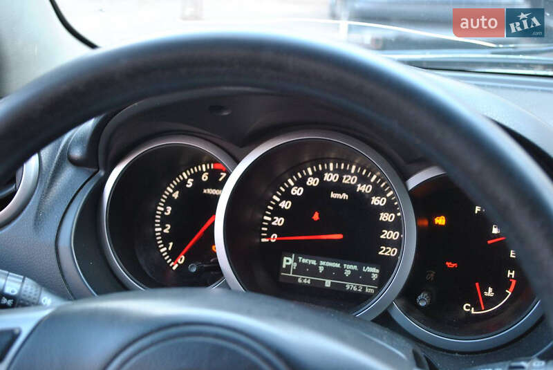 Внедорожник / Кроссовер Suzuki Grand Vitara 2008 в Киеве