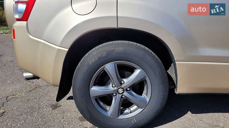 Внедорожник / Кроссовер Suzuki Grand Vitara 2006 в Черкассах