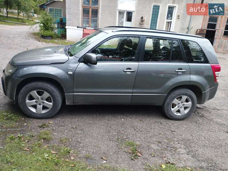 Внедорожник / Кроссовер Suzuki Grand Vitara 2006 в Кадубовцах
