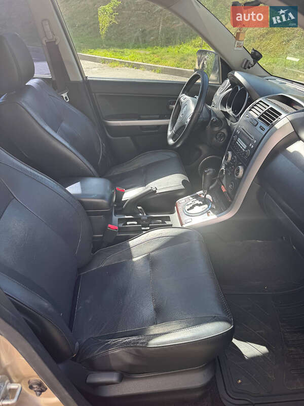 Позашляховик / Кросовер Suzuki Grand Vitara 2007 в Києві