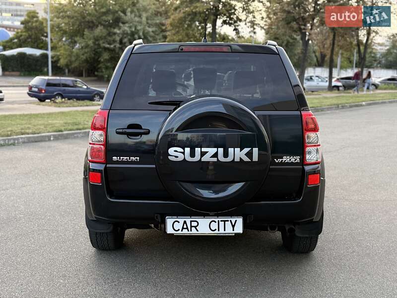 Внедорожник / Кроссовер Suzuki Grand Vitara 2006 в Киеве