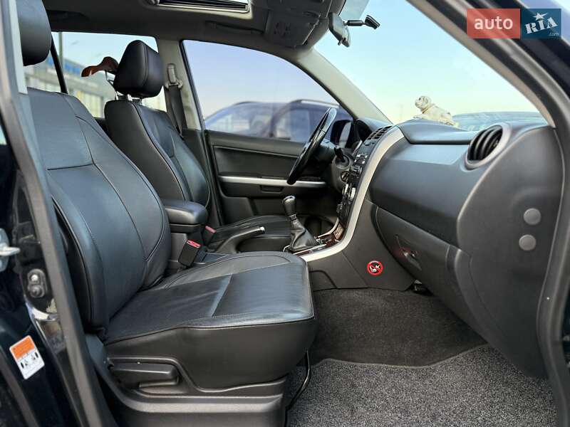 Внедорожник / Кроссовер Suzuki Grand Vitara 2006 в Киеве