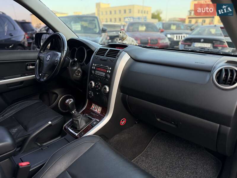 Внедорожник / Кроссовер Suzuki Grand Vitara 2006 в Киеве