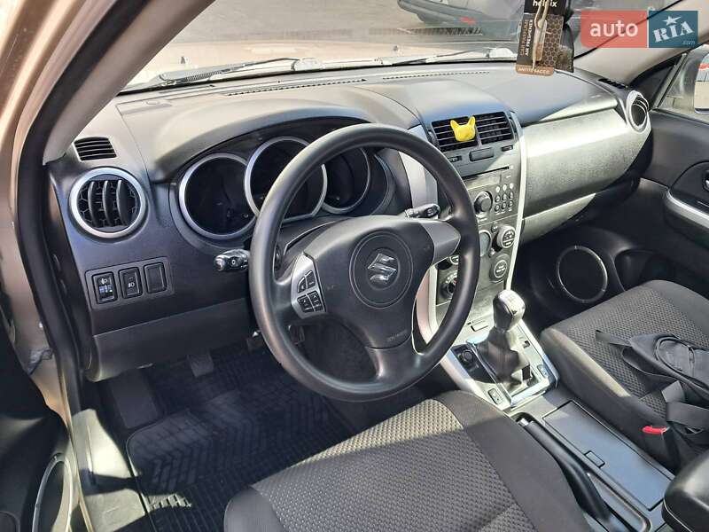 Внедорожник / Кроссовер Suzuki Grand Vitara 2008 в Чернигове фото 2 Внедорожник / Кроссовер Suzuki Grand Vitara 2008 в Чернигове