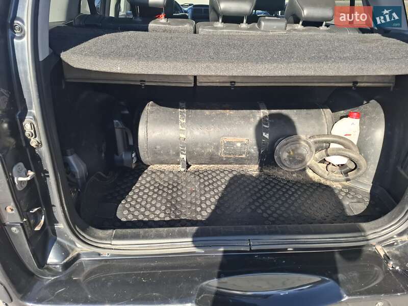 Позашляховик / Кросовер Suzuki Grand Vitara 2006 в Черкасах