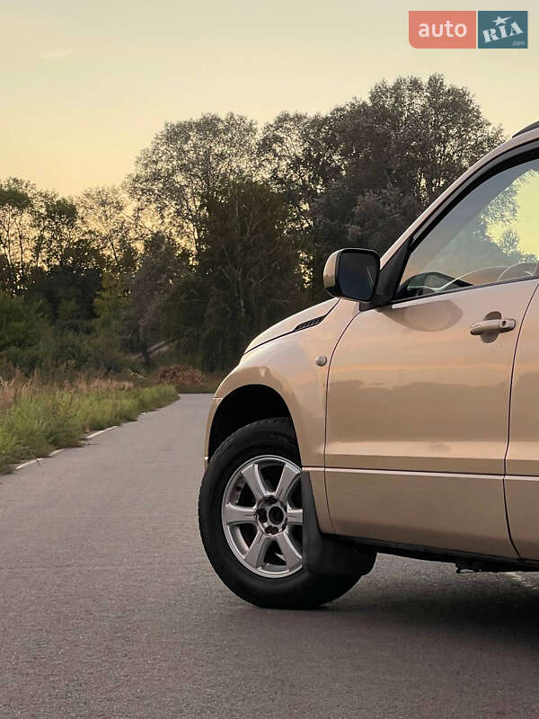 Позашляховик / Кросовер Suzuki Grand Vitara 2006 в Решетилівці