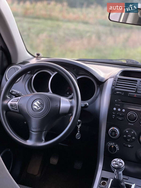 Позашляховик / Кросовер Suzuki Grand Vitara 2006 в Решетилівці