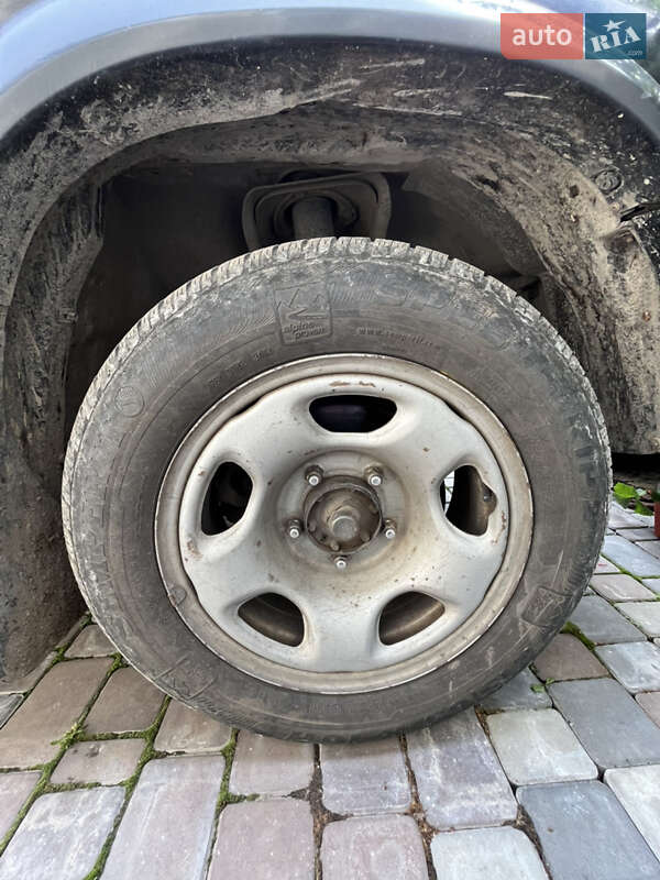 Седан Suzuki Grand Vitara 2004 в Козове