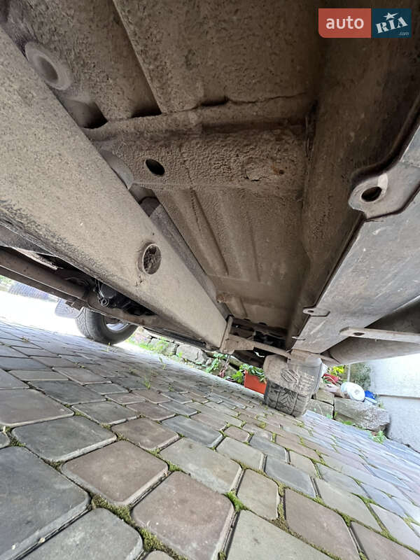 Седан Suzuki Grand Vitara 2004 в Козове