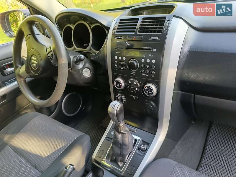 Внедорожник / Кроссовер Suzuki Grand Vitara 2006 в Львове