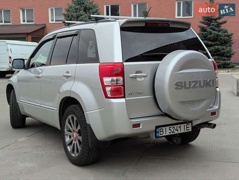 Внедорожник / Кроссовер Suzuki Grand Vitara 2016 в Полтаве