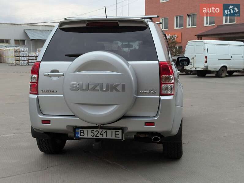 Внедорожник / Кроссовер Suzuki Grand Vitara 2016 в Полтаве