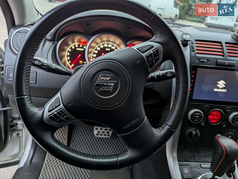 Внедорожник / Кроссовер Suzuki Grand Vitara 2016 в Полтаве