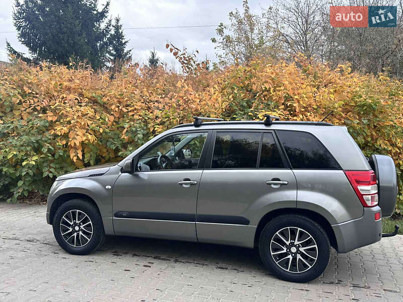 Позашляховик / Кросовер Suzuki Grand Vitara 2006 в Коломиї