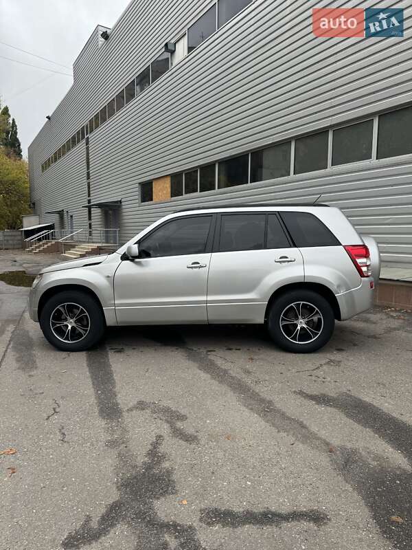 Внедорожник / Кроссовер Suzuki Grand Vitara 2006 в Харькове фото 4 Внедорожник / Кроссовер Suzuki Grand Vitara 2006 в Харькове