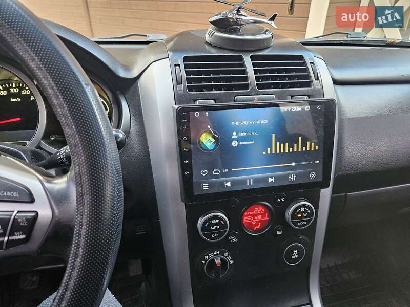 Внедорожник / Кроссовер Suzuki Grand Vitara 2011 в Яремче