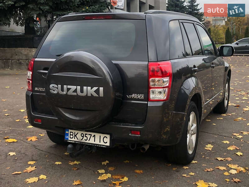 Позашляховик / Кросовер Suzuki Grand Vitara 2011 в Рівному