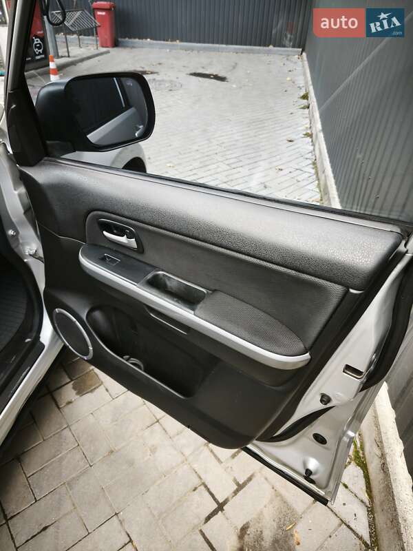 Внедорожник / Кроссовер Suzuki Grand Vitara 2007 в Хмельницком