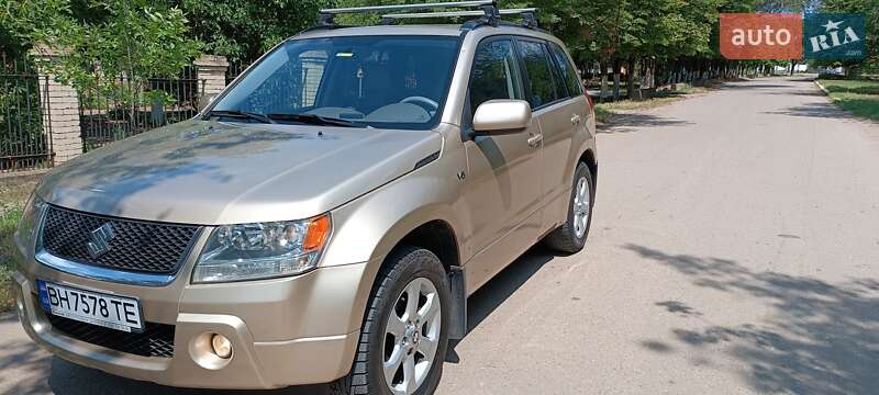 Внедорожник / Кроссовер Suzuki Grand Vitara 2007 в Белгороде-Днестровском