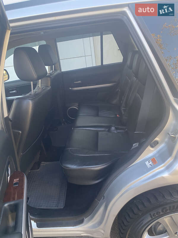 Позашляховик / Кросовер Suzuki Grand Vitara 2006 в Києві