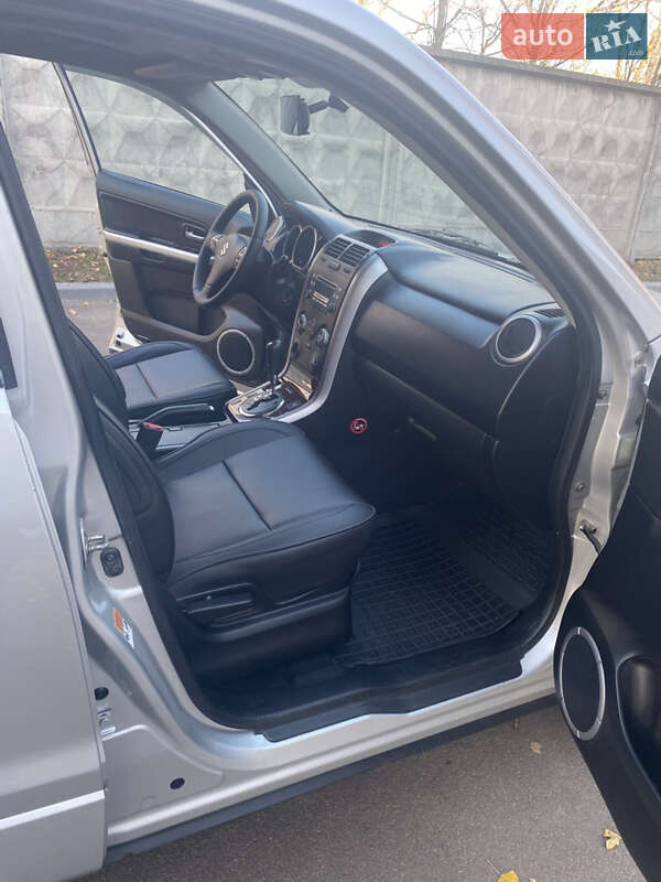 Позашляховик / Кросовер Suzuki Grand Vitara 2006 в Києві