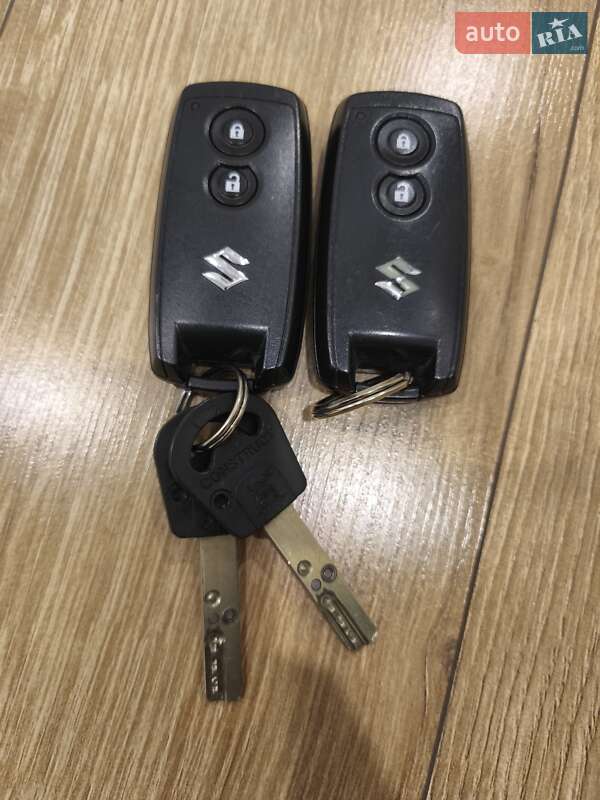 Внедорожник / Кроссовер Suzuki Grand Vitara 2006 в Раздельной