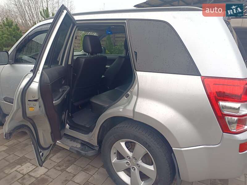 Внедорожник / Кроссовер Suzuki Grand Vitara 2008 в Киеве