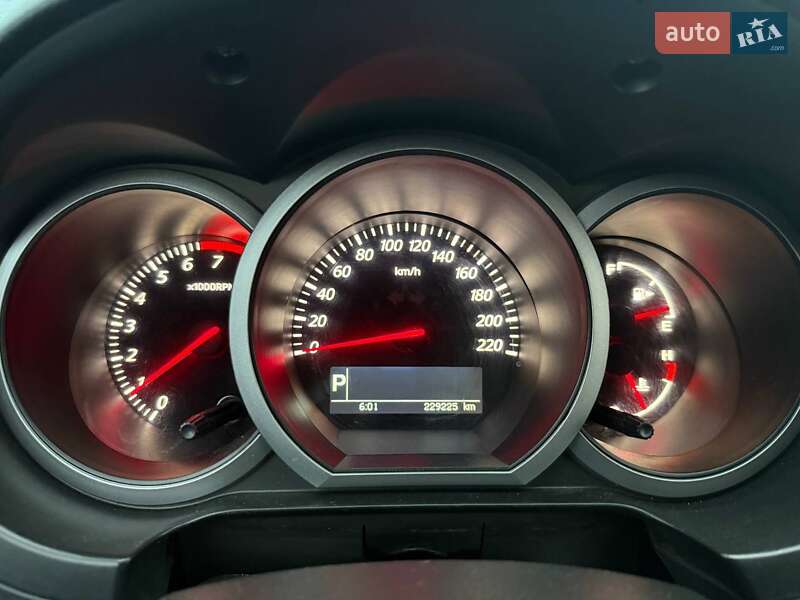 Внедорожник / Кроссовер Suzuki Grand Vitara 2016 в Киеве