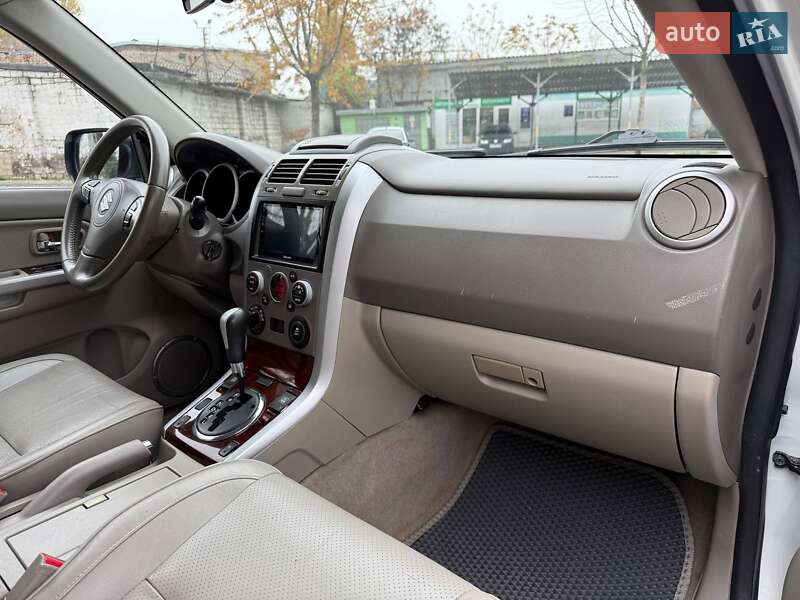 Позашляховик / Кросовер Suzuki Grand Vitara 2012 в Дніпрі