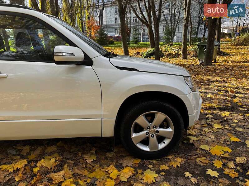 Внедорожник / Кроссовер Suzuki Grand Vitara 2010 в Киеве фото 5 Внедорожник / Кроссовер Suzuki Grand Vitara 2010 в Киеве
