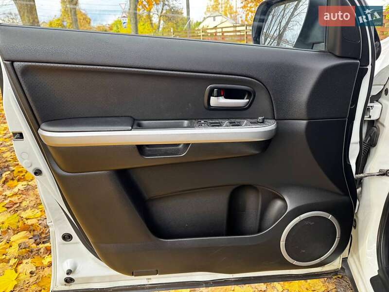Внедорожник / Кроссовер Suzuki Grand Vitara 2010 в Киеве фото 11 Внедорожник / Кроссовер Suzuki Grand Vitara 2010 в Киеве