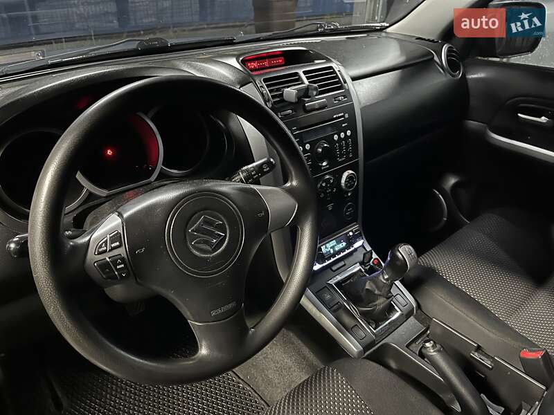 Внедорожник / Кроссовер Suzuki Grand Vitara 2007 в Борисполе фото 10 Внедорожник / Кроссовер Suzuki Grand Vitara 2007 в Борисполе