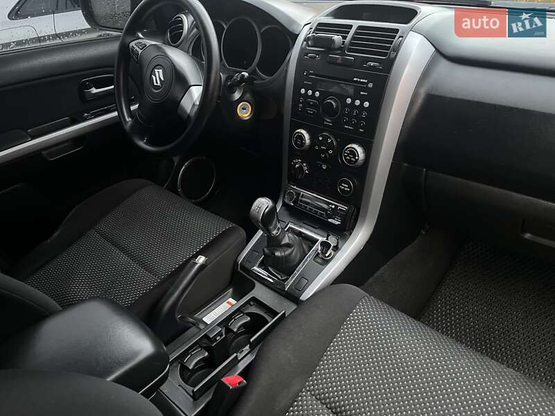 Внедорожник / Кроссовер Suzuki Grand Vitara 2007 в Борисполе фото 4 Внедорожник / Кроссовер Suzuki Grand Vitara 2007 в Борисполе