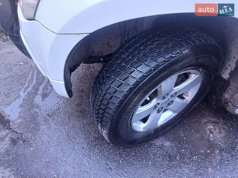 Внедорожник / Кроссовер Suzuki Grand Vitara 2012 в Василькове