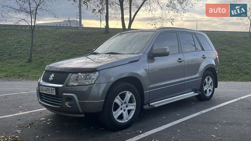 Внедорожник / Кроссовер Suzuki Grand Vitara 2006 в Киеве
