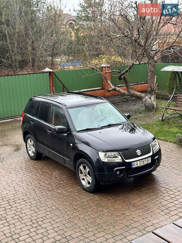 Внедорожник / Кроссовер Suzuki Grand Vitara 2006 в Киеве