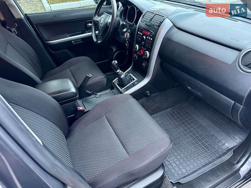 Внедорожник / Кроссовер Suzuki Grand Vitara 2010 в Харькове