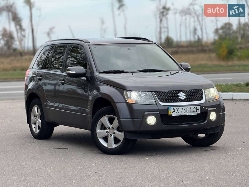 Внедорожник / Кроссовер Suzuki Grand Vitara 2010 в Харькове