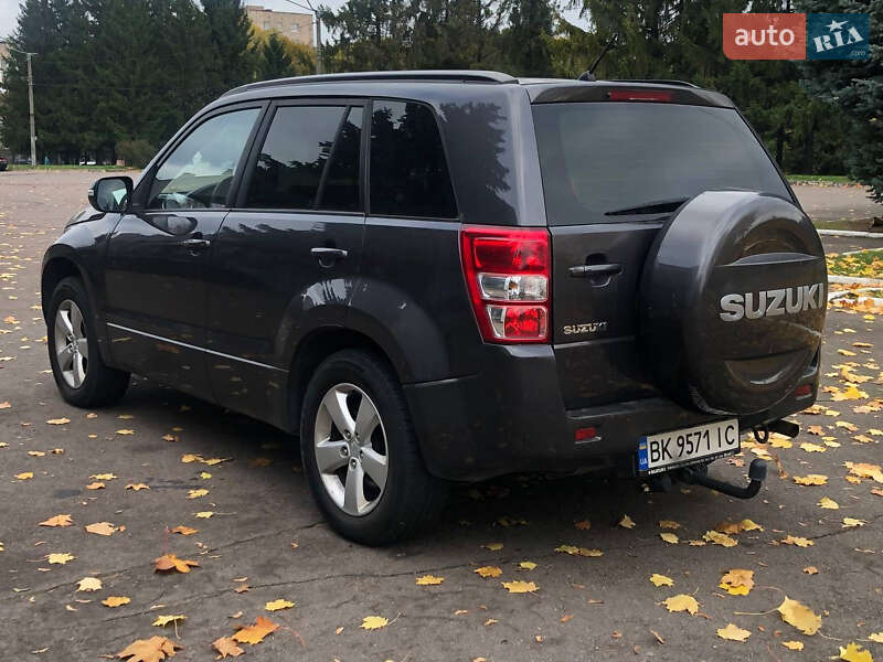 Внедорожник / Кроссовер Suzuki Grand Vitara 2011 в Ровно