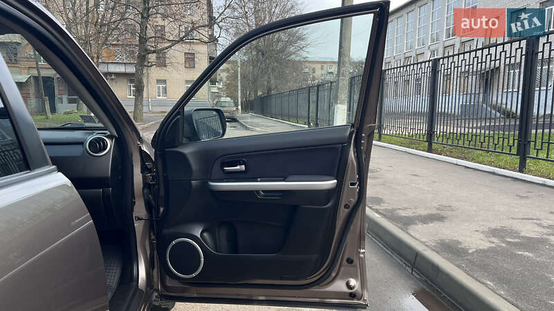 Внедорожник / Кроссовер Suzuki Grand Vitara 2016 в Харькове