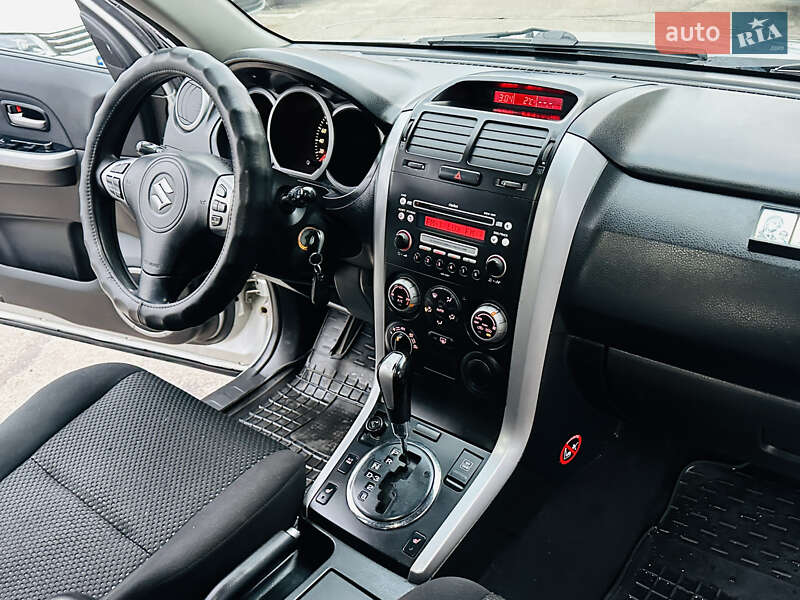 Внедорожник / Кроссовер Suzuki Grand Vitara 2006 в Харькове