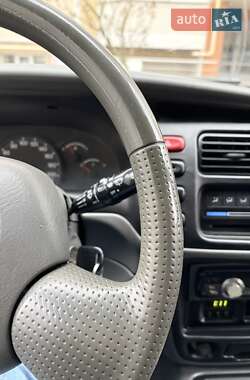 Позашляховик / Кросовер Suzuki Grand Vitara 2001 в Софіївській Борщагівці